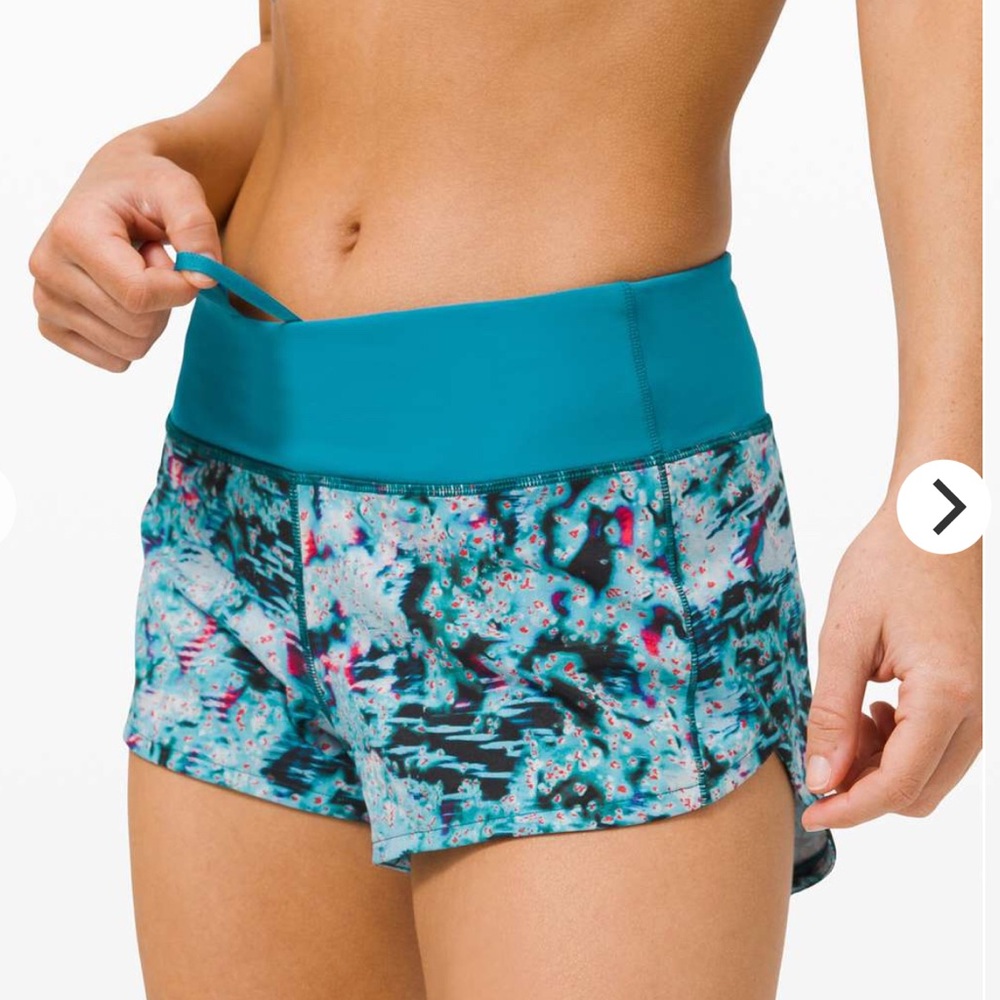 🌼Lululemon Speed Up Short *2.5" Quick Start Multi / Hawaiian Blue size 4